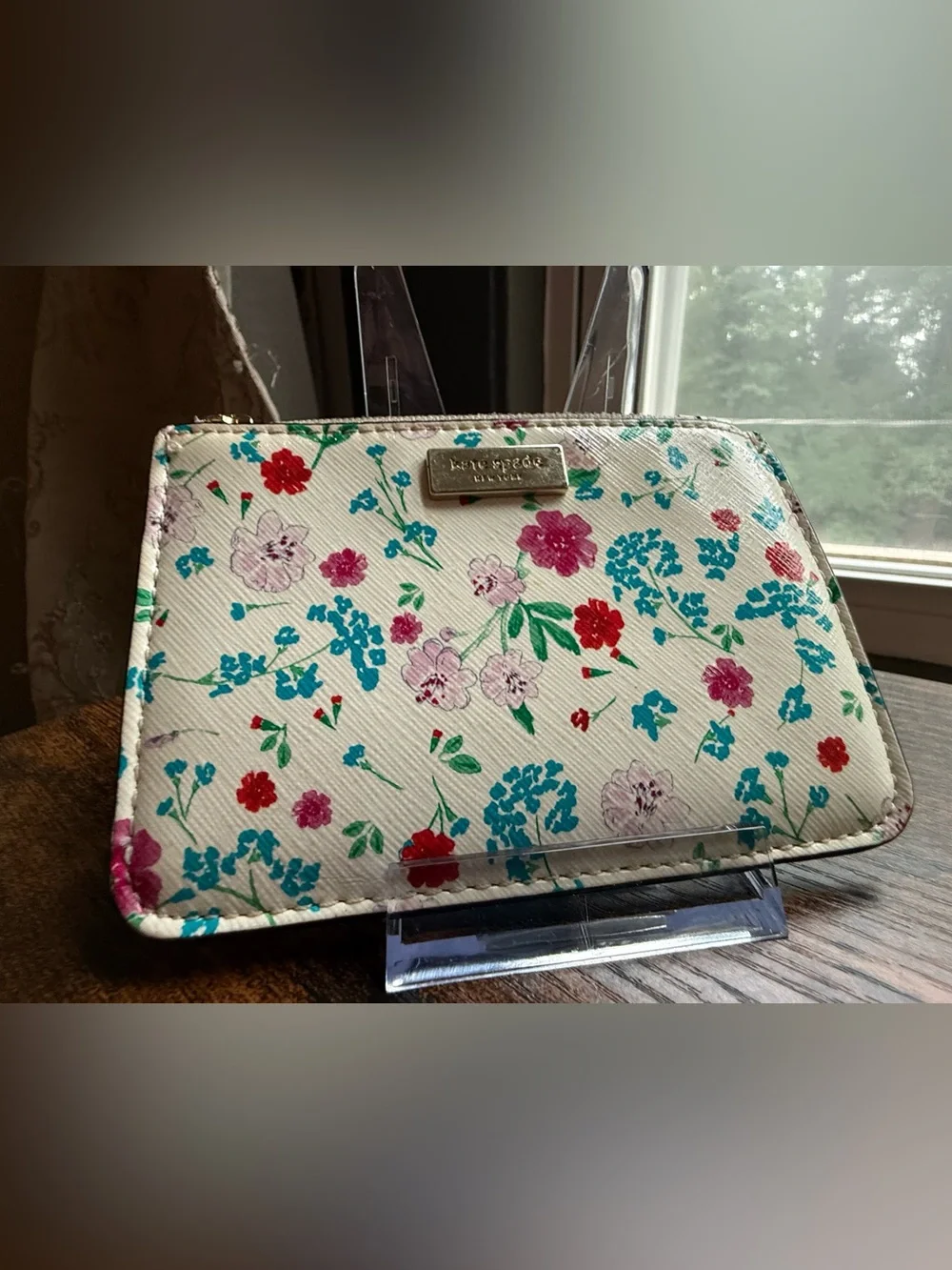 kate spade White Floral Zip Wallet with Multi-Color Blooms